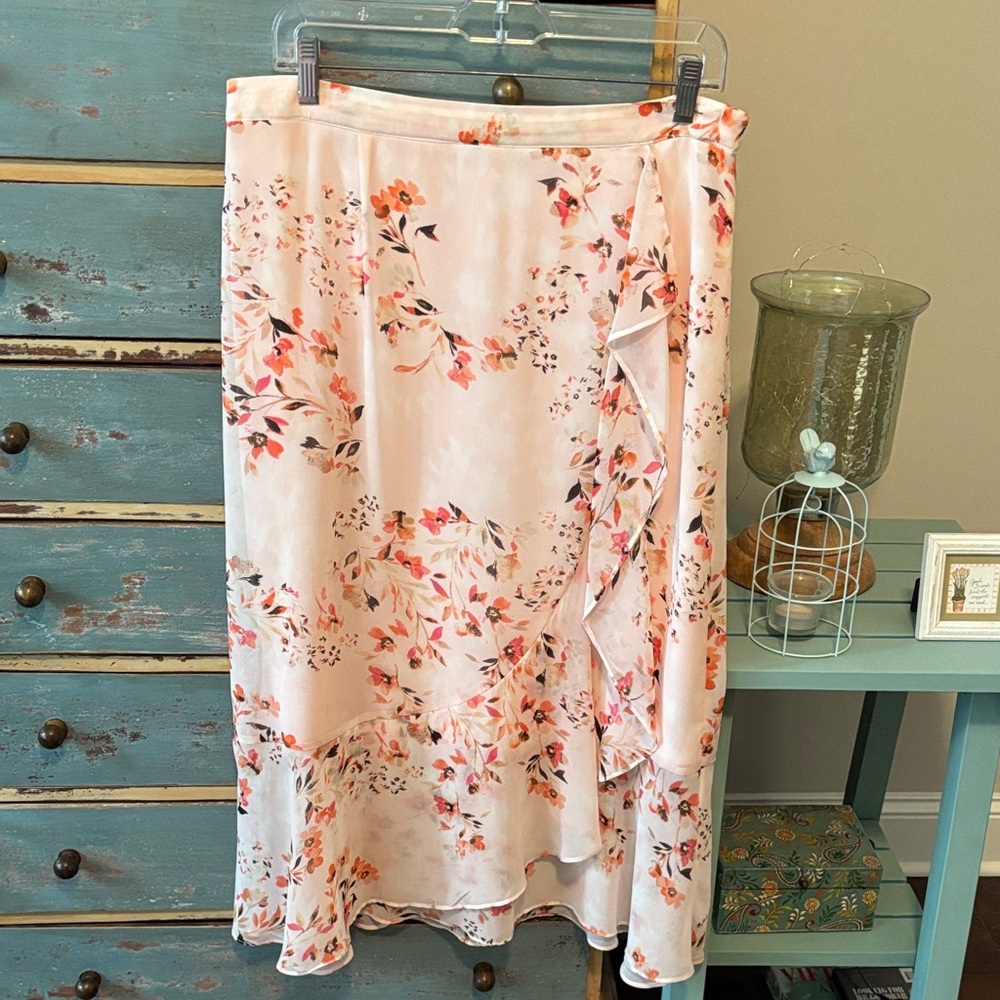 Calvin Klein Asymmetrical Floral Skirt - Pinkish/Blush sz 10